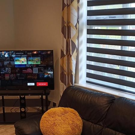 הוילה Broxtowe House -3 Bed House Parking נוטינגהאם מראה חיצוני תמונה