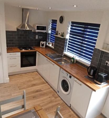 הוילה Broxtowe House -3 Bed House Parking נוטינגהאם מראה חיצוני תמונה