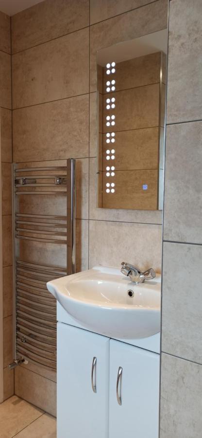 הוילה Broxtowe House -3 Bed House Parking נוטינגהאם מראה חיצוני תמונה