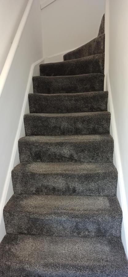 הוילה Broxtowe House -3 Bed House Parking נוטינגהאם מראה חיצוני תמונה
