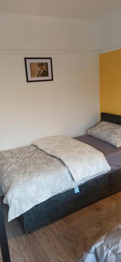 הוילה Broxtowe House -3 Bed House Parking נוטינגהאם מראה חיצוני תמונה