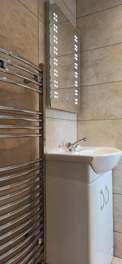 הוילה Broxtowe House -3 Bed House Parking נוטינגהאם מראה חיצוני תמונה